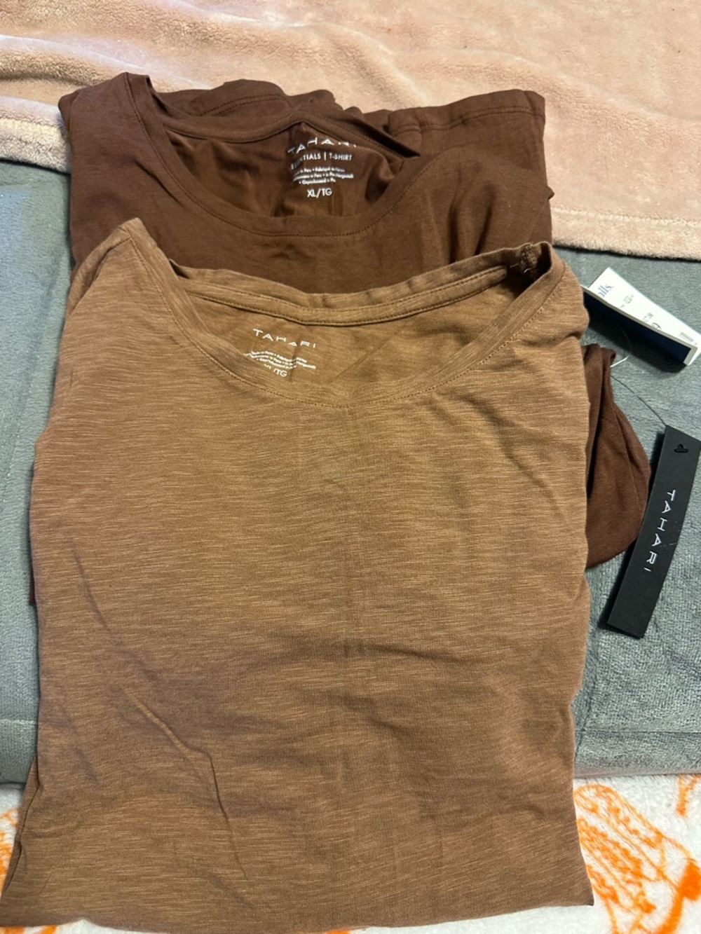 Tahari Brown Essentials Crewneck T-Shirt